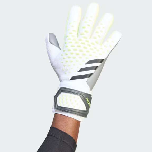 PREDATOR LEAGUE GLOVES