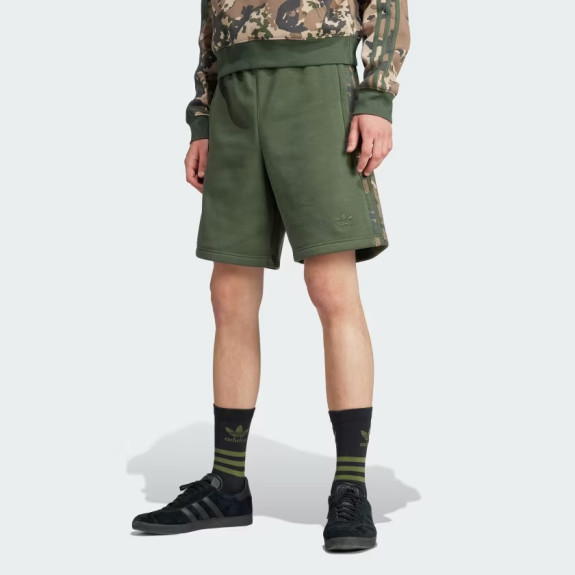 GRAPHICS CAMO STRIPE SHORTS