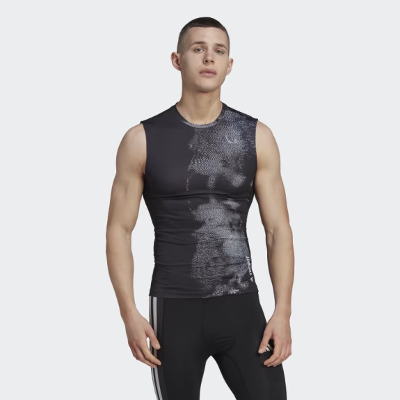 TECHFIT ALLOVER PRINT TRAINING SLEEVELESS TEE