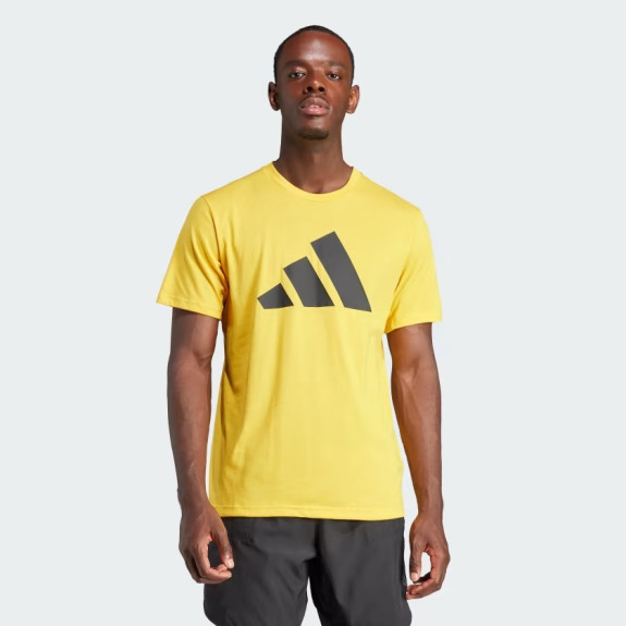 TRAIN ESSENTIALS FEELREADY LOGO TRAINING TEE