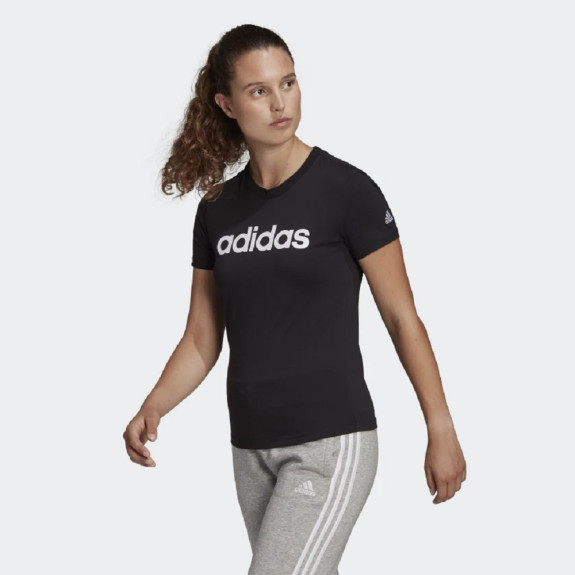 LOUNGEWEAR ESSENTIALS SLIM LOGO TEE