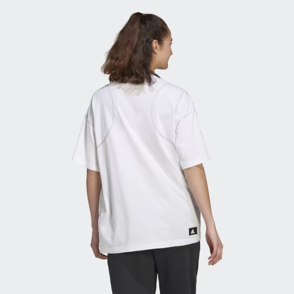 SPORTSWEAR SUPERHER TEE